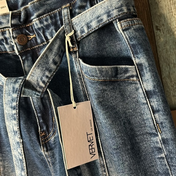 Verevet 27 blue wash paper-bag top jeans with belt - Picture 10 of 16